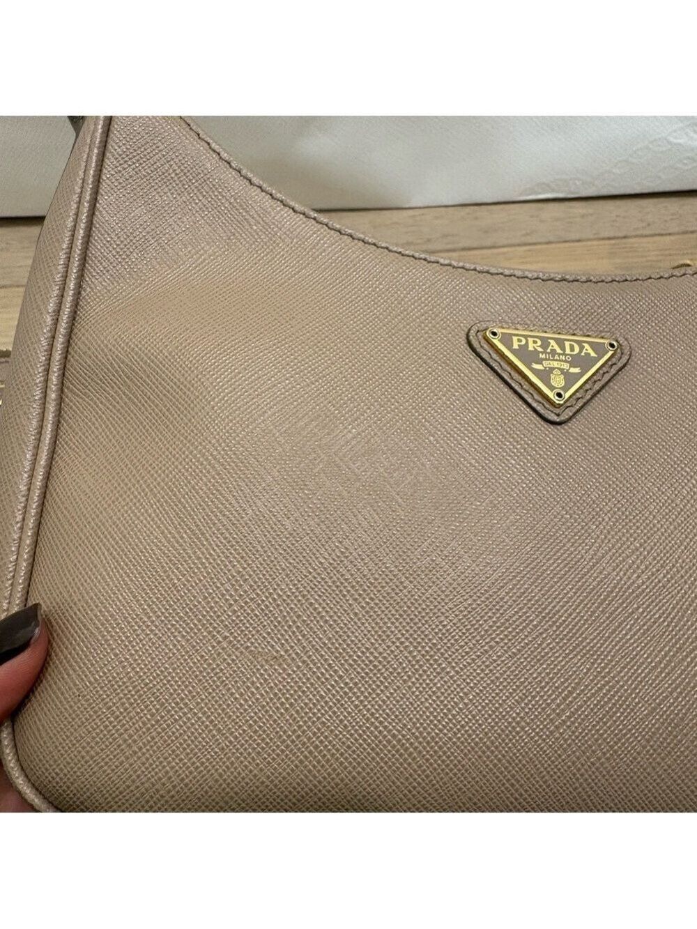 Prada Saffiano Re edition 2005 - Picture 8 of 16